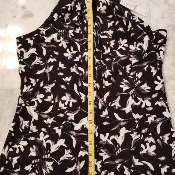 White House Black Market Halter top - Picture 4 of 5